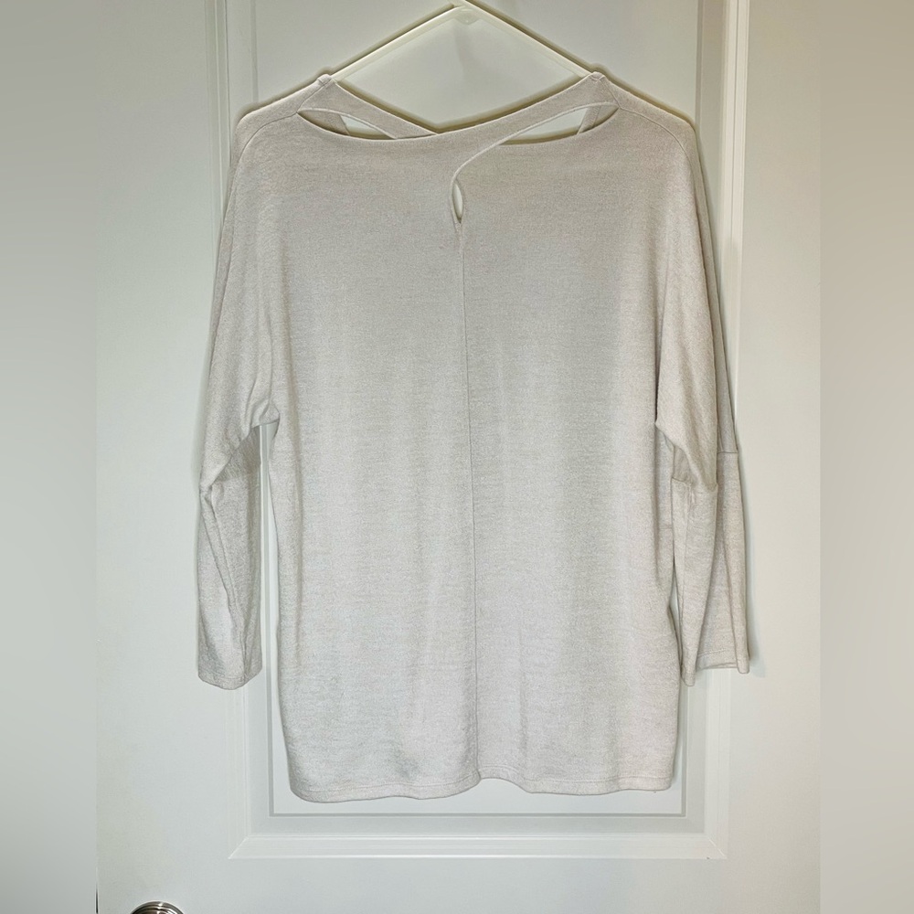 Market & Spruce Beige Knit Top With Criss-Cross Back Detail Size Medium